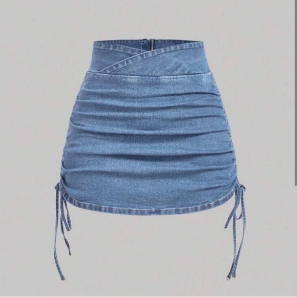 SHEIN Dresses & Skirts - SALE 🎯🔥SHEIN Blue Ruched Tie Front Mini Skirt